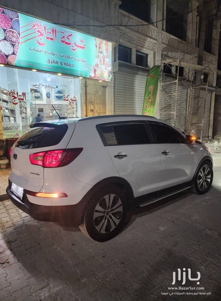 كيا سبورتاج Kia Sportage 2012♥️2012 Km133 ❤️موتور مازوت❤️ كيا سبورتاج Kia Sportage 2012♥️2012 Km133 ❤️موتور مازوت❤️ - كيا - 2012 - محافظة حلب - صورة 4 من 5