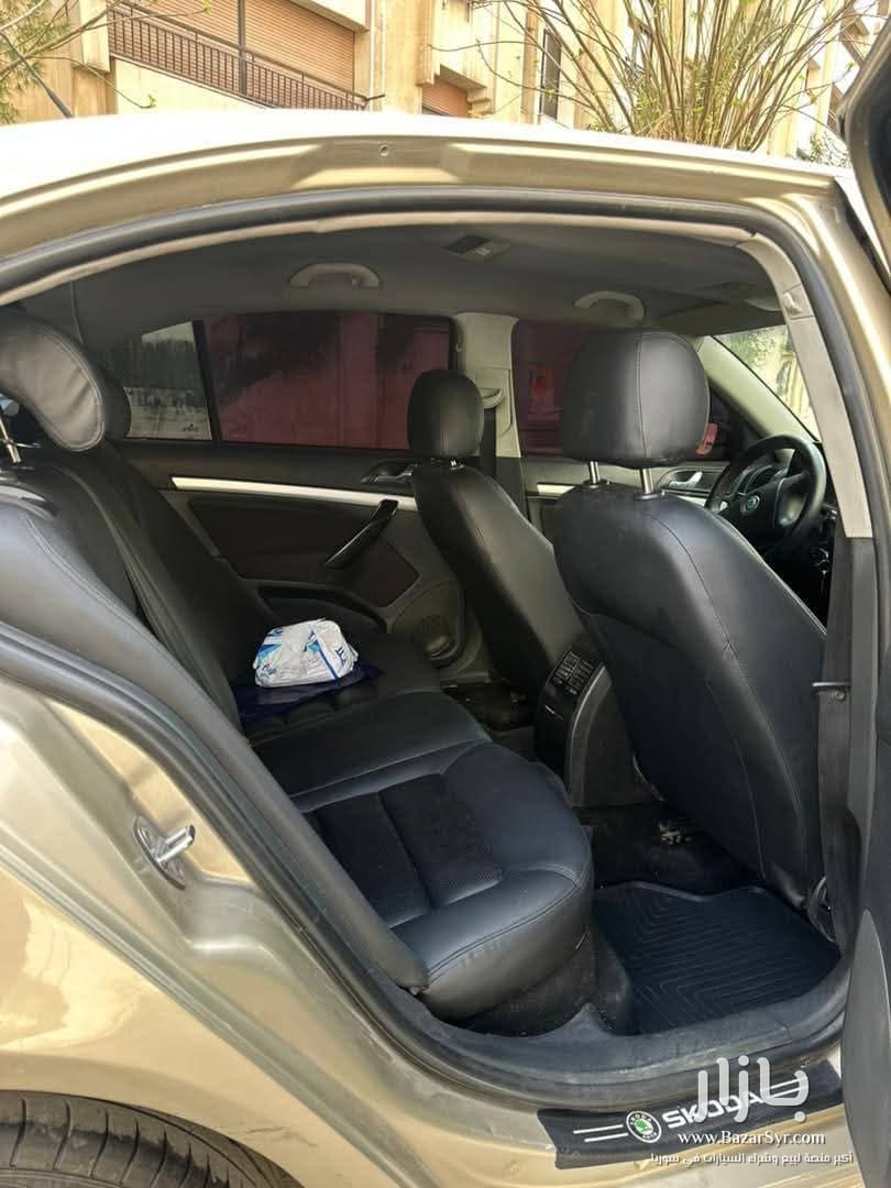 سكودا اوكتافيا 2005/2006 خالية جوا والسقف - زنار عالداير • محرك 2000 CC سكودا اوكتافيا 2005/2006 خالية جوا والسقف - زنار عالداير • محرك 2000 CC - سكودا - 2005 - محافظة دمشق - صورة 5 من 5