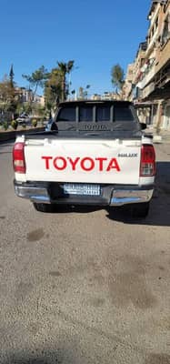للبيع تيوتا ٢٠١٧ وكاله برا جوا  بخ كم قطعه نضافه - محافظة دمشق