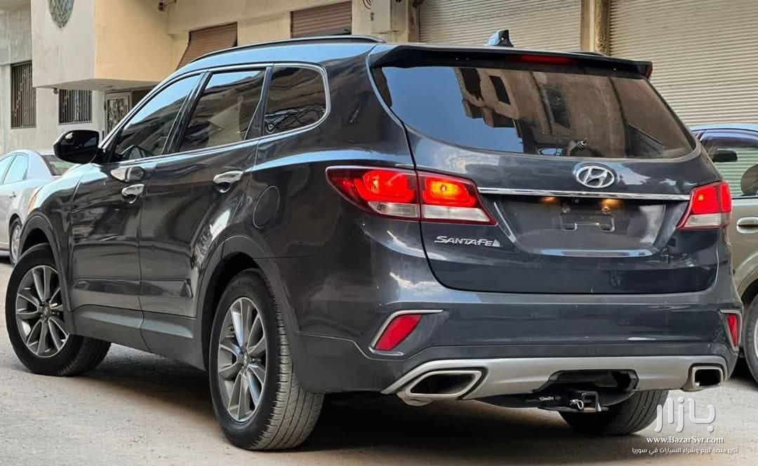 Hyundai Grand Santa Fe 2017 هونداي غراند _بحالة الوكالة Hyundai Grand Santa Fe 2017 هونداي غراند _بحالة الوكالة - هونداي - 2017 - محافظة دمشق - صورة 5 من 6