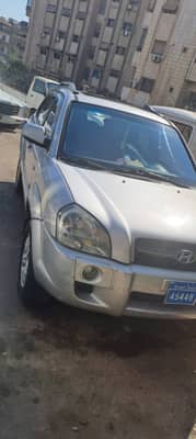 للبيع .... هونداي توسان كاملة مسكرة  سنة الصنع : 2008 ادخال جديد  - محافظة دمشق