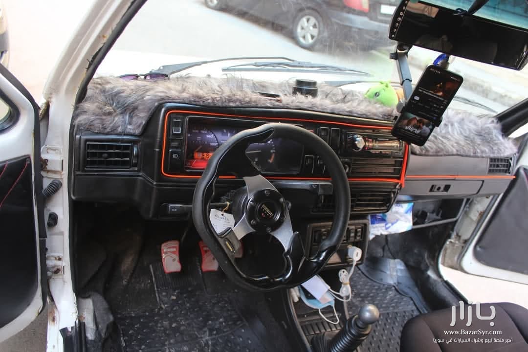 غولف MK1 تحديث MK2 سنة الصنع 76تسجيل 76 غولف MK1 تحديث MK2 سنة الصنع 76تسجيل 76 - فولكس واجن - محافظة دمشق - صورة 4 من 6