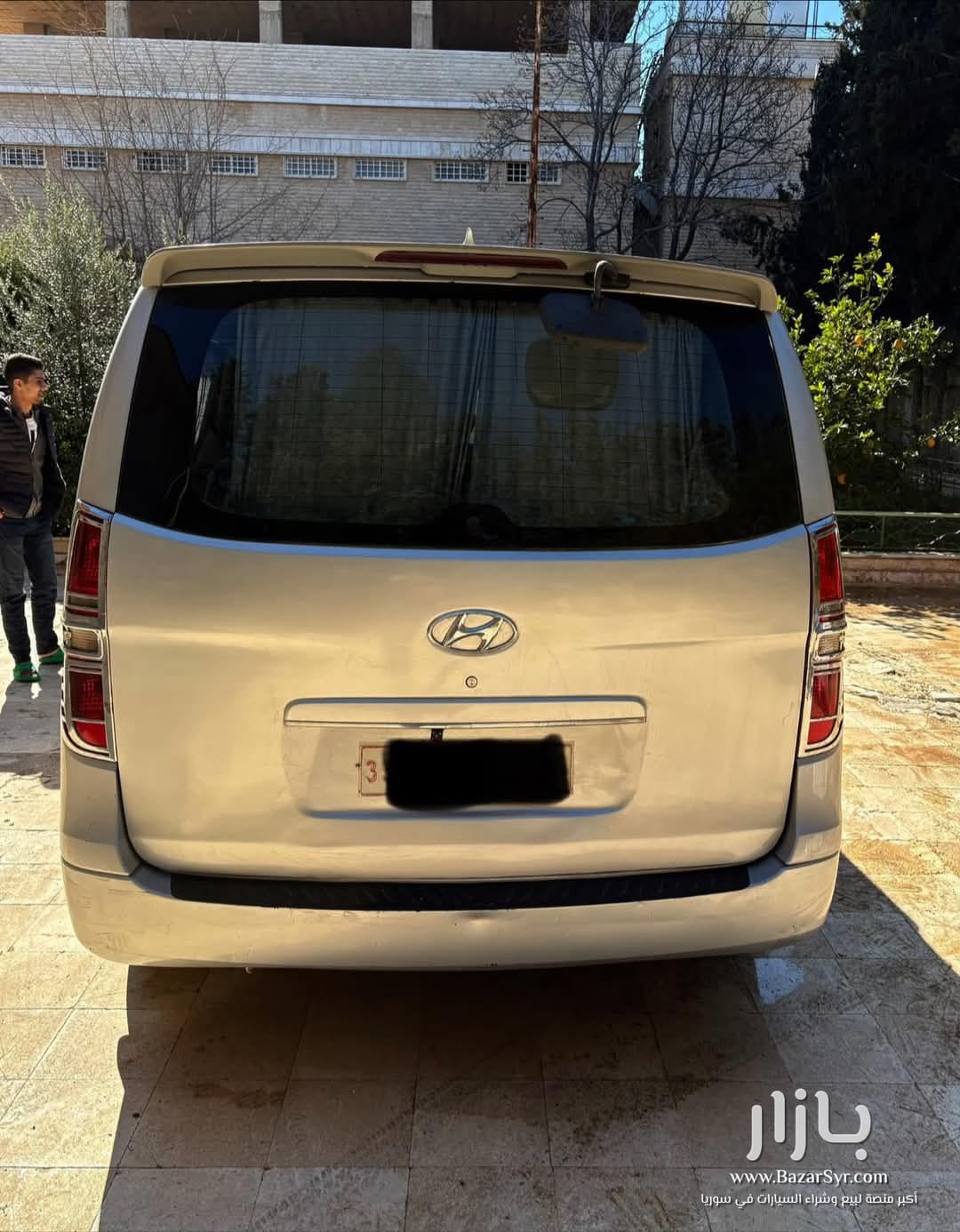 فان Hyundai H1 و بنمرة عمومي حمراء ريح فان Hyundai H1 و بنمرة عمومي حمراء ريح - هونداي - محافظة دمشق - صورة 1 من 6