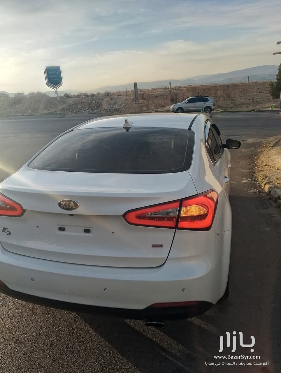 كياk3 موديل 2013 لون ابيض لولو  بانزين 1600cc اكمل وصف ماعدة فتحة سقف  - كيا - 2013 - محافظة دمشق - صورة 2 من 7