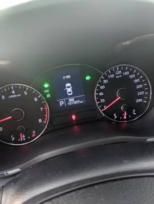 كياk3 موديل 2013 لون ابيض لولو  بانزين 1600cc اكمل وصف ماعدة فتحة سقف  - محافظة دمشق