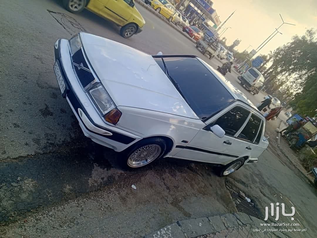 VOLVO__460 -خالية برا جوا VOLVO__460 -خالية برا جوا - فولفو - محافظة دمشق - صورة 3 من 4