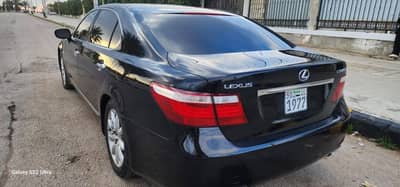 ليكزس Ls 460 لارج الحجم الكبير  2008 اكمل وصف  كاملة مسكرة  - محافظة حمص