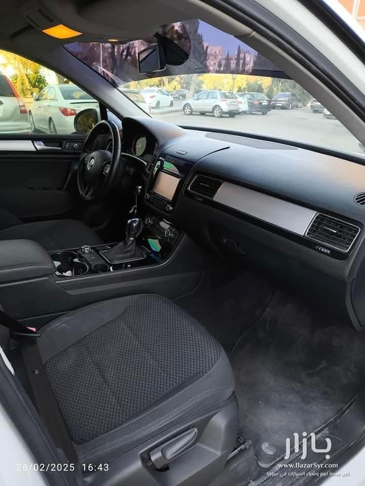 فولكسفاغن طوارق _ سنة الصنع 2013 _ المحرك 6 سلندر 3000cc _ خالية العلام ولا غرام بوية فولكسفاغن طوارق _ سنة الصنع 2013 _ المحرك 6 سلندر 3000cc _ خالية العلام ولا غرام بوية - فولكس واجن - 2013 - محافظة دمشق - صورة 6 من 11