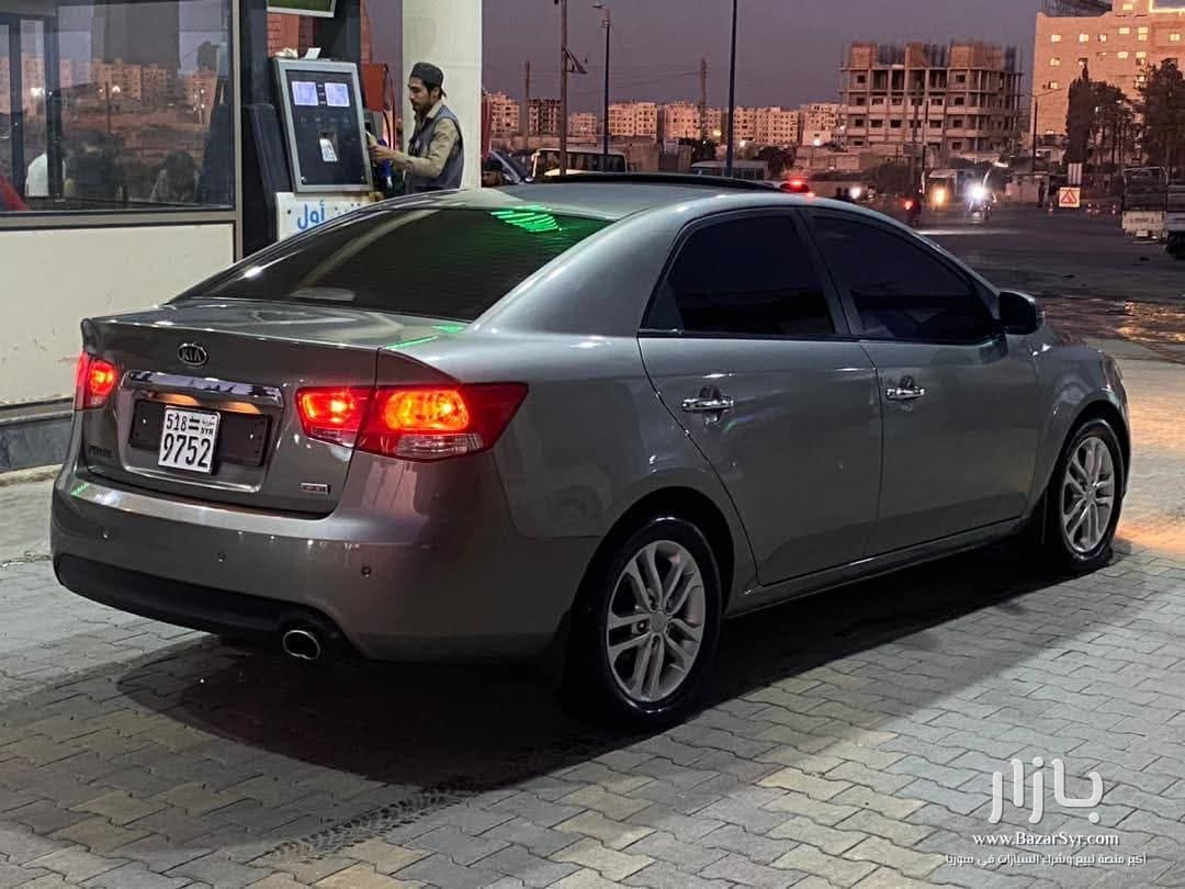 فورتي البلد الوارد : كوريا _ ادخال جديد سنة الصنع : 2011 نوع الوقود : بنزين فورتي البلد الوارد : كوريا _ ادخال جديد سنة الصنع : 2011 نوع الوقود : بنزين - كيا - 2011 - محافظة إدلب - صورة 4 من 5
