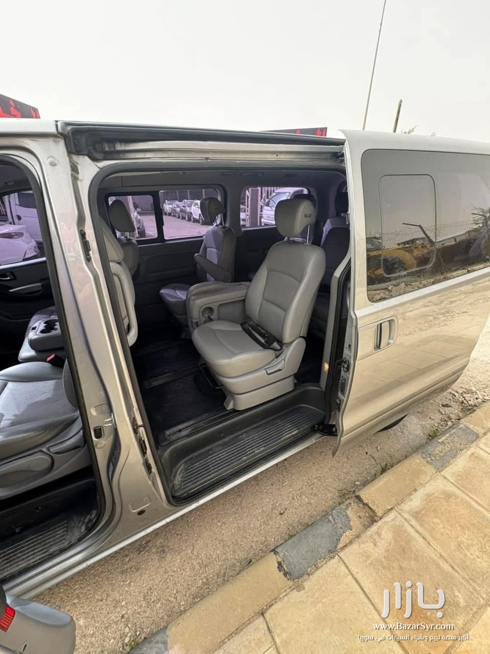 فان هيونداي جراند H1 2015 وارد كوريا سياحي فل ركاب اصلي بحال الوكاله فان هيونداي جراند H1 2015 وارد كوريا سياحي فل ركاب اصلي بحال الوكاله - هونداي - 2015 - محافظة دمشق - صورة 6 من 7