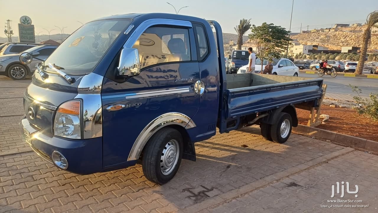 بورتر ٢٠١٠ سيري ٢٠١١ تخريج اسبوع كير عادي بورتر ٢٠١٠ سيري ٢٠١١ تخريج اسبوع كير عادي - هونداي - 2010 - محافظة إدلب - صورة 3 من 4