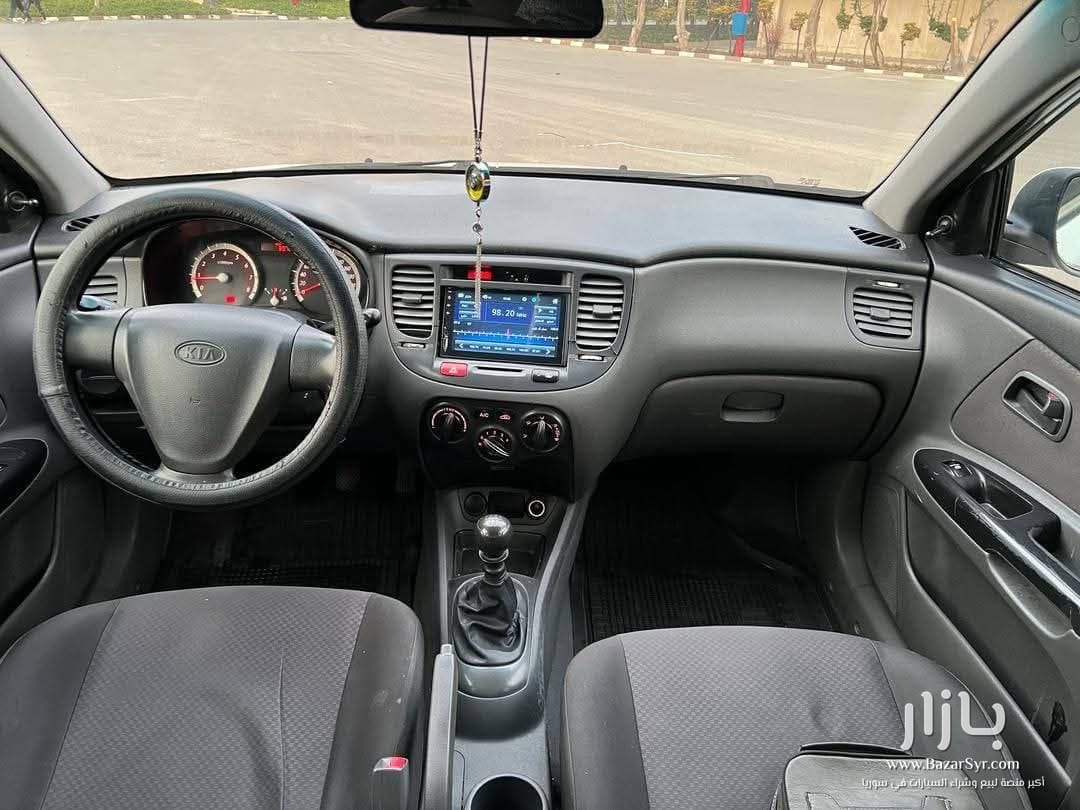 ريو ٢٠١٠ تسجيل ٢٠٠٩ خالية من جوا والسقف من برا جنب بويا كير عادي ريو ٢٠١٠ تسجيل ٢٠٠٩ خالية من جوا والسقف من برا جنب بويا كير عادي - كيا - 2010 - محافظة دمشق - صورة 4 من 4