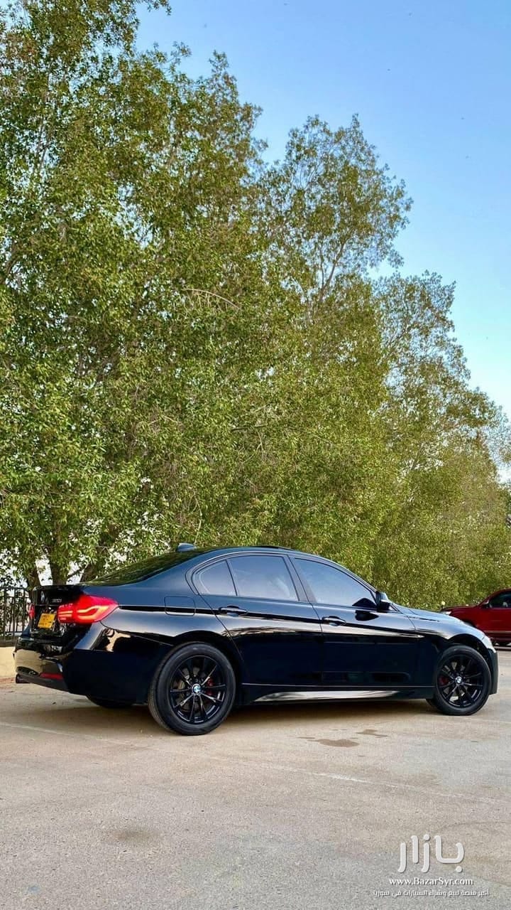 لعشاق القطعة المميزة والسيارة الانيقة BMW 320i 2017 - بي إم دبليو - 2017 - محافظة دمشق - صورة 2 من 5