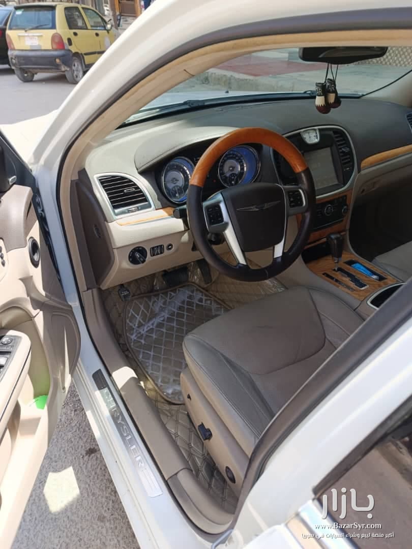 كرايسلر 300c محرك هيمي 8سلندر قطرية موديل 2012 خالية كرايسلر 300c محرك هيمي 8سلندر قطرية موديل 2012 خالية - كريسلر - 2012 - محافظة دمشق - صورة 7 من 10