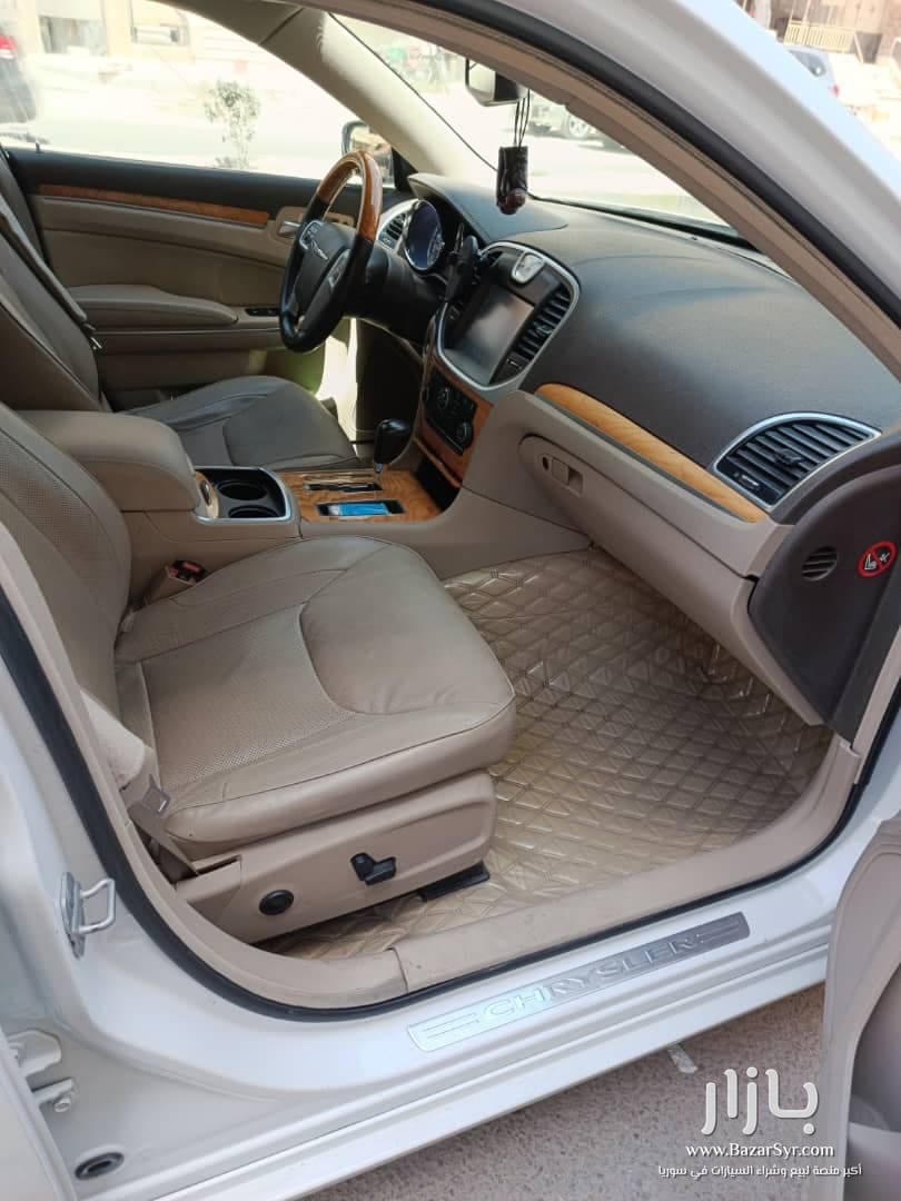 كرايسلر 300c محرك هيمي 8سلندر قطرية موديل 2012 خالية كرايسلر 300c محرك هيمي 8سلندر قطرية موديل 2012 خالية - كريسلر - 2012 - محافظة دمشق - صورة 8 من 10