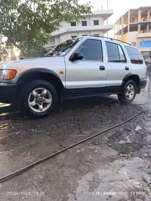 جيب سياحي كيا سبورتاج  كرت 2001 - محافظة حلب