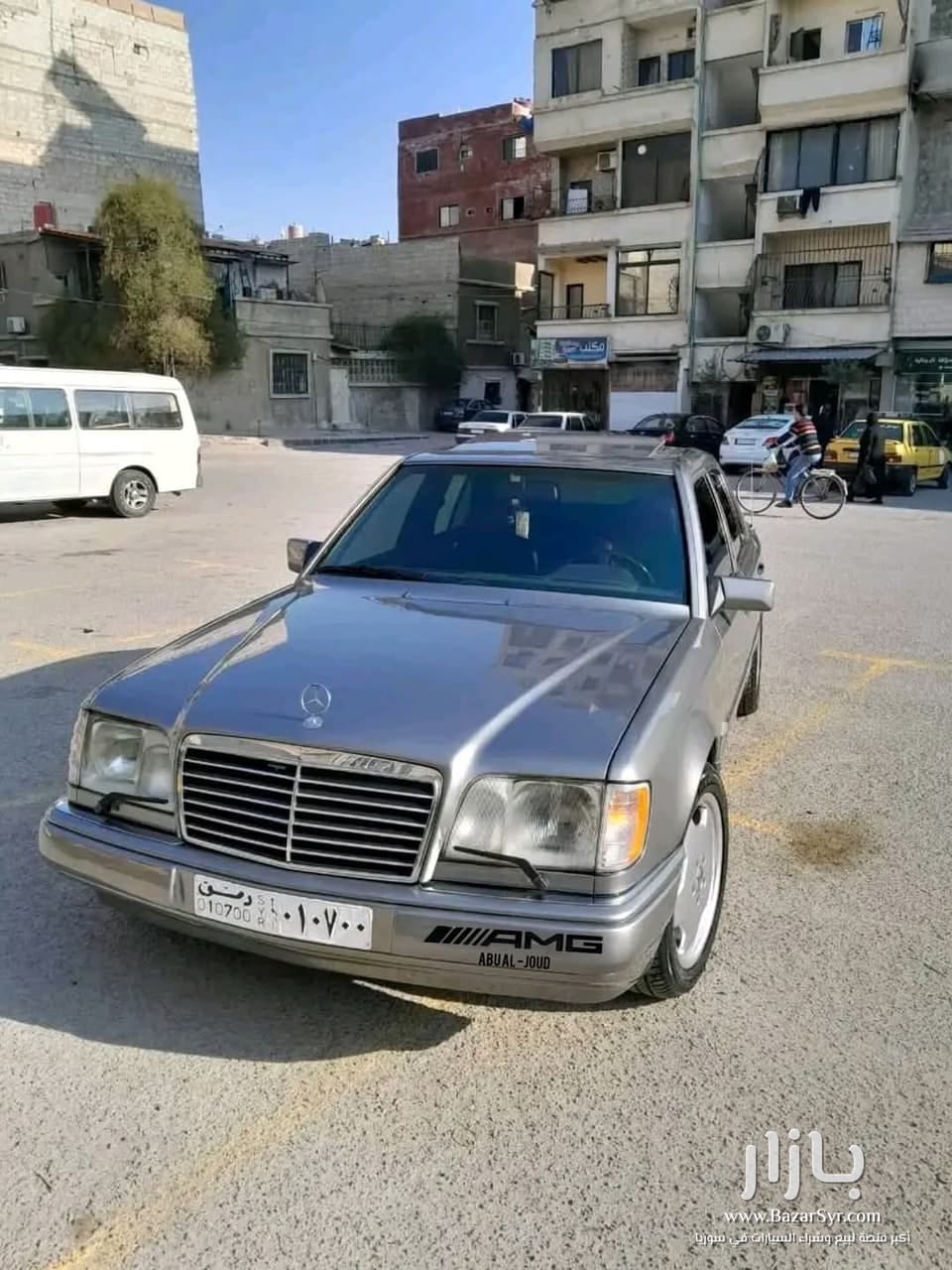 مرسيدس E220 • سنة الصنع : 1993 مرسيدس E220 • سنة الصنع : 1993 - مرسيدس - 1993 - محافظة دمشق - صورة 2 من 2