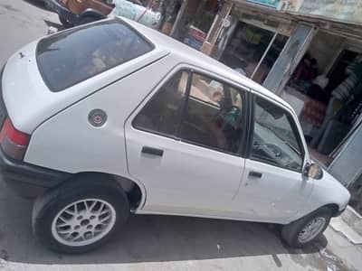 للبيع بيجو 205 جاهزية تامة للسفر خالية تماما جوا وسقف وكالة - محافظة دمشق