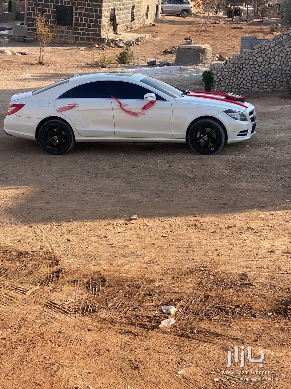 رسيدس CLS 500 موديل 2014 – فل كامل للبيع  🔹 الموديل: Mercedes-Benz CLS 500 🔹 سنة الصنع: 2014 🔹 المسافة المقطوعة: 195,000 كم 🔹 الوارد: خليجي 🔹 الأوراق: نظامية / السيارة على الورق  ⚙️ المواصفات: 	•	فل كامل مواصفات 	•	كراسي جلد كهرباء 	•	ذاكرة كراسي كهرباء 	•	لون داخلي أحمر 	•	إضاءة LED 	•	فتحة سقف 	•	حساسات أمامية وخلفية 	•	محرك V8 	•	قير أوتوماتيك 7 سرعات 	•	أنظمة قيادة E – M – S 	•	سيارة قوية وأداء عالي (سيارة خارقة)  📍 السيارة جاهزة للفحص 💵 السعر: عند التواصل  📞 للتواصل: 96007729 📱 اتصال أو واتساب 📍 نداء قبرص - مرسيدس - 2014 - محافظة إدلب - صورة 2 من 9