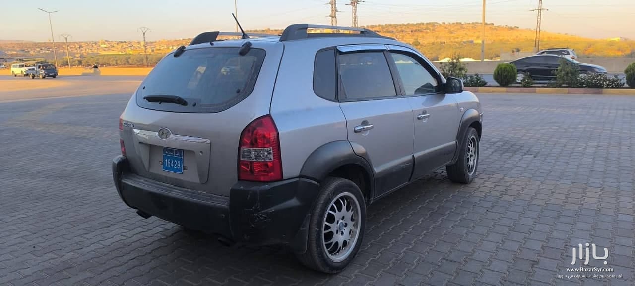 توسان 2005 سيري 2006 كامله مسكره من عدا فتحه توسان 2005 سيري 2006 كامله مسكره من عدا فتحه - هونداي - 2005 - محافظة إدلب - صورة 2 من 5