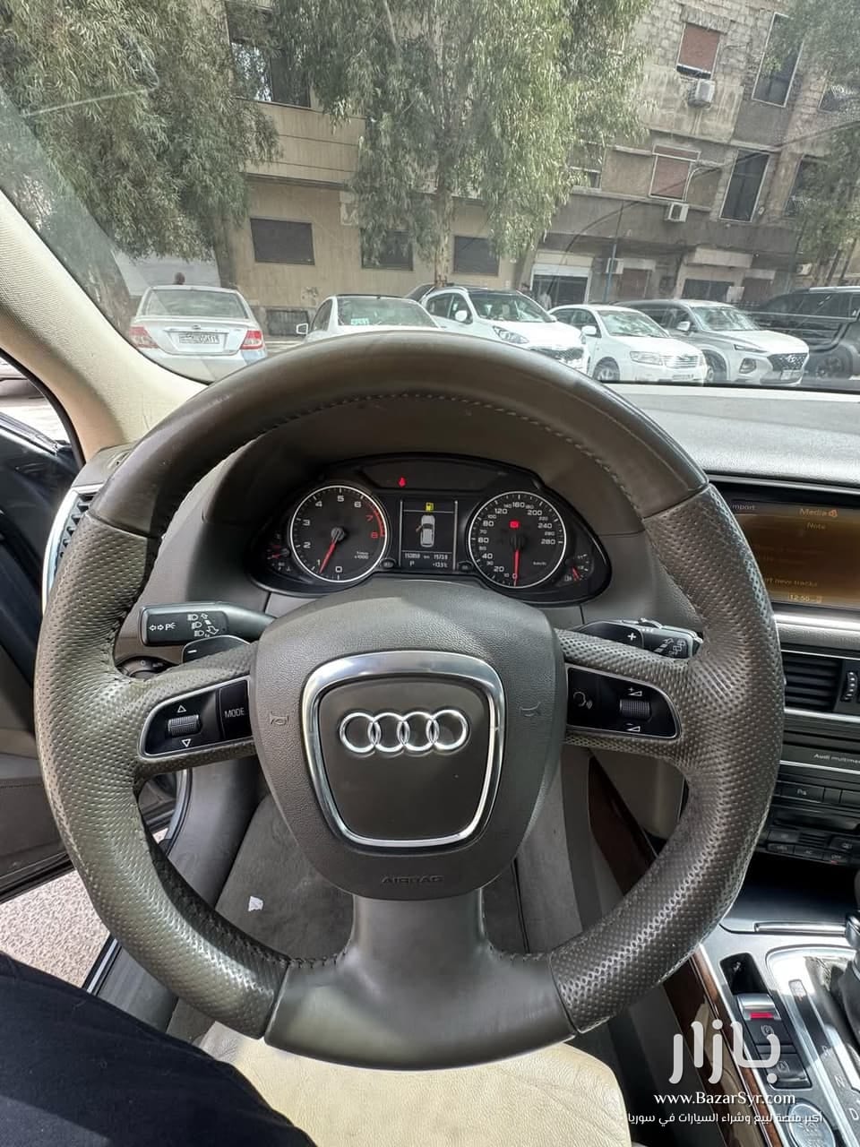 للبيع اودي Q5  كرواتو 2011 فل كامل اعلى صنف  دفع رباعي 4×4 بلاك اديشن نسخه مميزه رياضيه ماتور 3500  - أودي - 2011 - محافظة دمشق - صورة 6 من 9