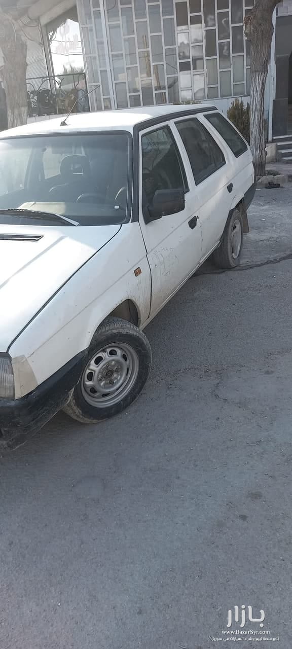 للبيع"سكودا فورمن 95خاليه برا جوا بشحم السياره جاهزه من كل شيء للبيع"سكودا فورمن 95خاليه برا جوا بشحم السياره جاهزه من كل شيء - سكودا - محافظة دمشق - صورة 2 من 5