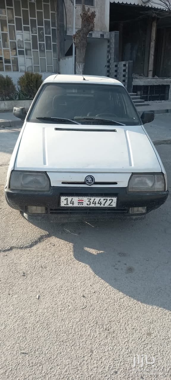 للبيع"سكودا فورمن 95خاليه برا جوا بشحم السياره جاهزه من كل شيء للبيع"سكودا فورمن 95خاليه برا جوا بشحم السياره جاهزه من كل شيء - سكودا - محافظة دمشق - صورة 3 من 5