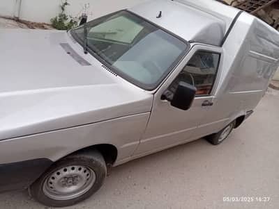 فيات فيورينا 2004 تسجيل ال2005  خاليه تماما من جوا ولا غرام و من برا بخ  ثلاث قطع تحلايه - محافظة دمشق